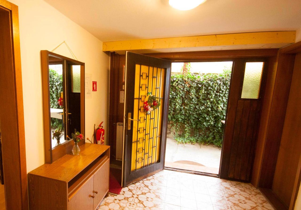 Na Kopitarjevi Hotel Laško Buitenkant foto