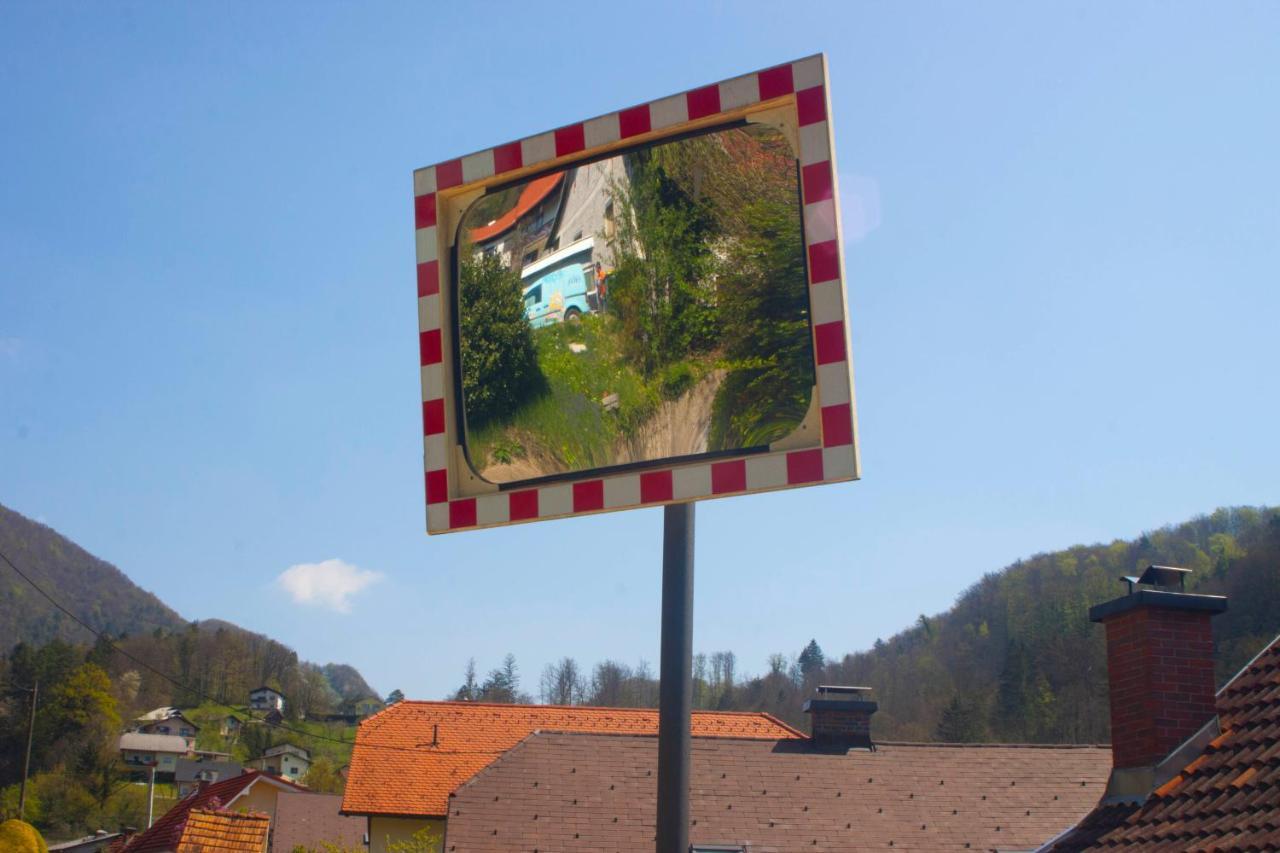 Na Kopitarjevi Hotel Laško Buitenkant foto
